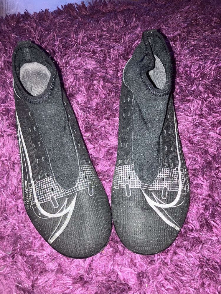 Buty dla piłki  nożnej