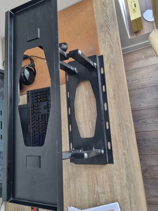 Потужний тримач для великого телевізора з можливістю регулювання