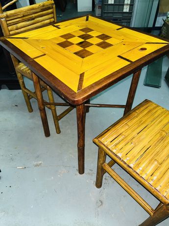 Conjunto de bambu - mesa + cadeiras