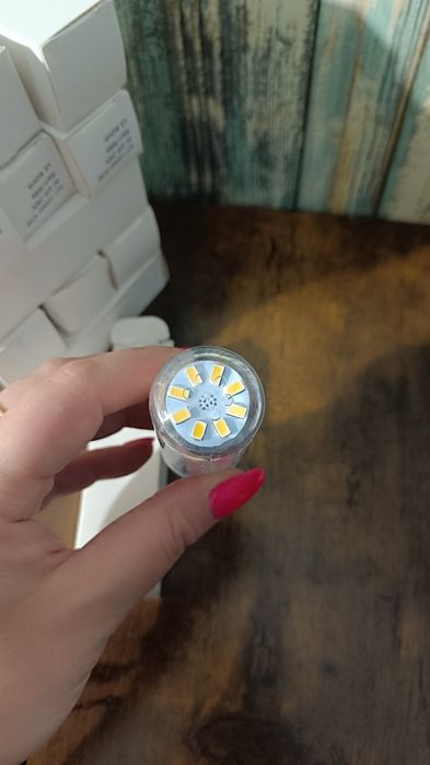Żarówki LED E27 nowe