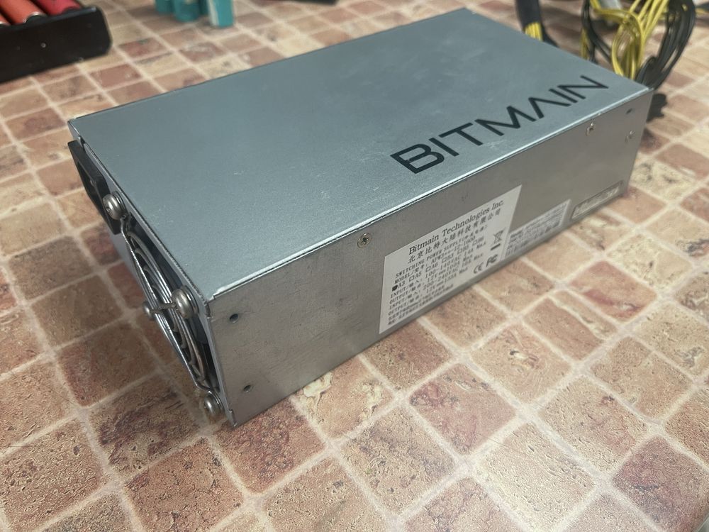 Блок питания Bitmain APW3++-12-1600
