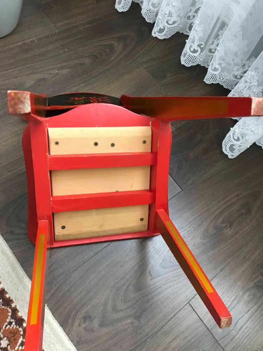 Стілець дитячий дерев'яний