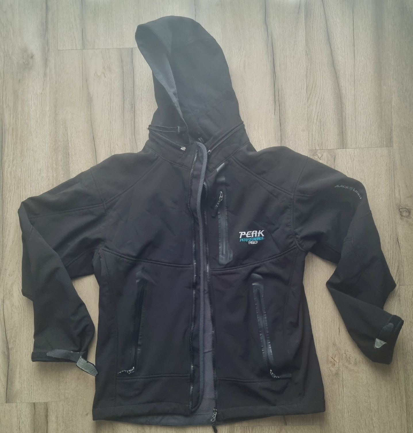 Peak performance kurtka softshell S