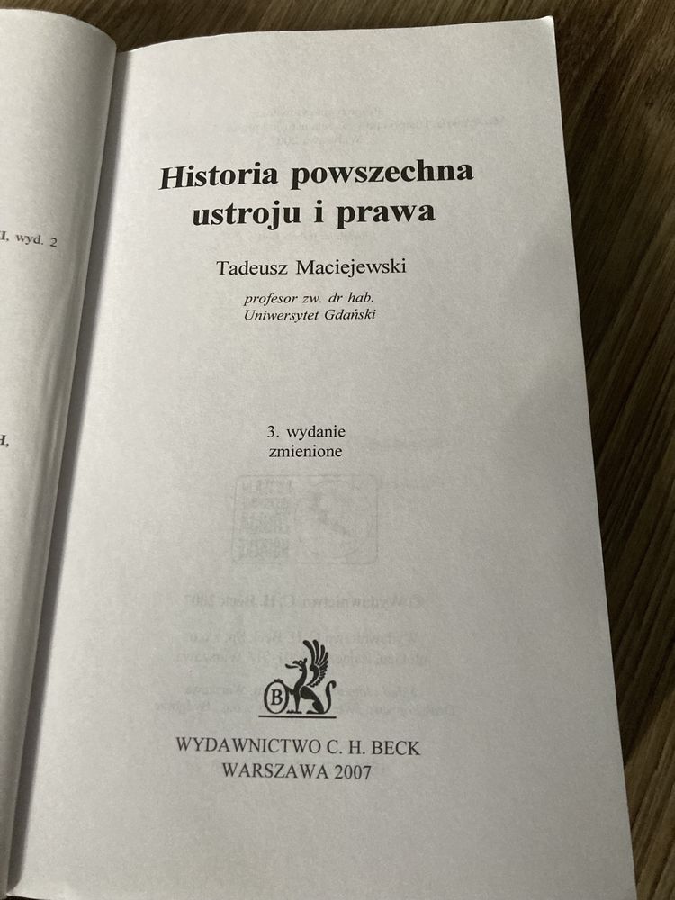 Historia powszechna ustroju i prawa (Maciejewski)