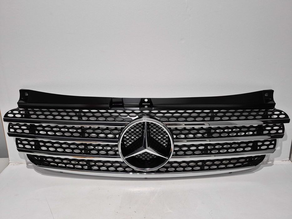 Mercedes Viano (W639) 03-10 Grill atrapa zderzaka nowa oryginalna