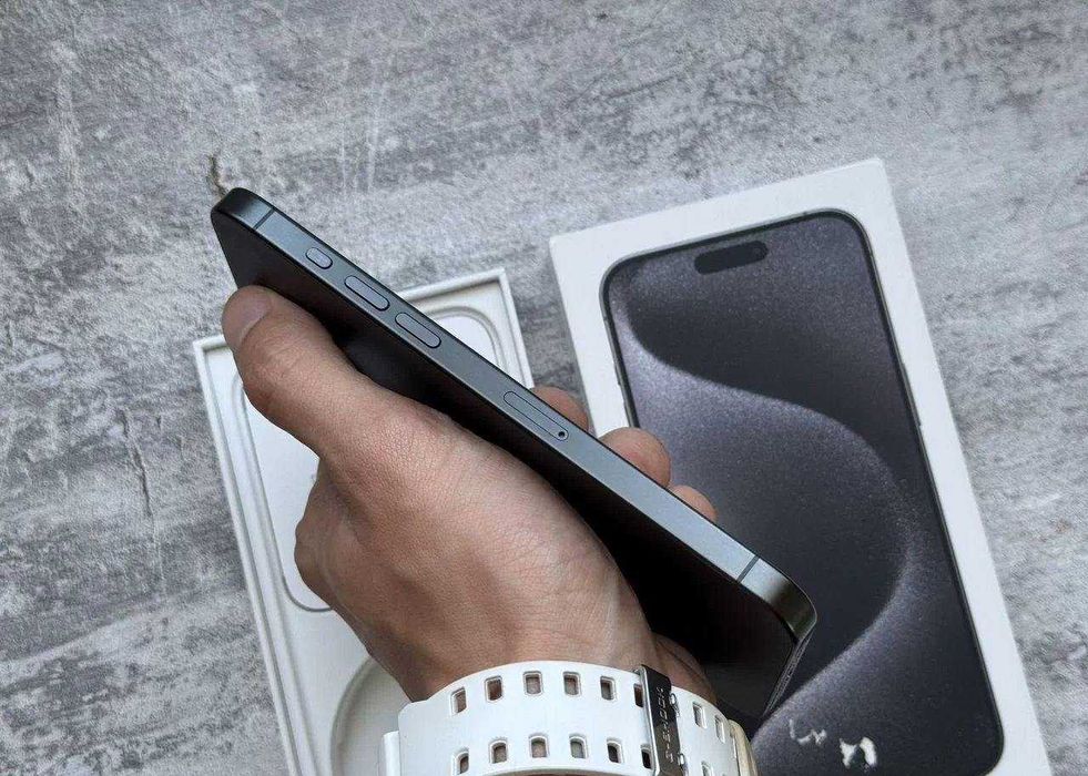 iPhone 15 Pro Max, 256 ГБ