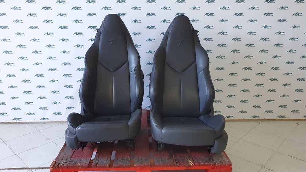 Bancos / Backets Peugeot RCZ em pele