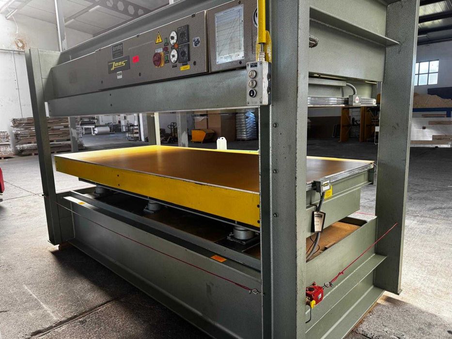 Prasa hydrauliczna Joos 3000x1350 netto:12.900 Euro