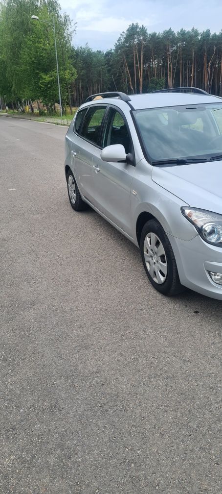 Hyundai i30 1.6b