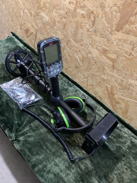 Підводний металошукач Мінелаб Еквінокс 800