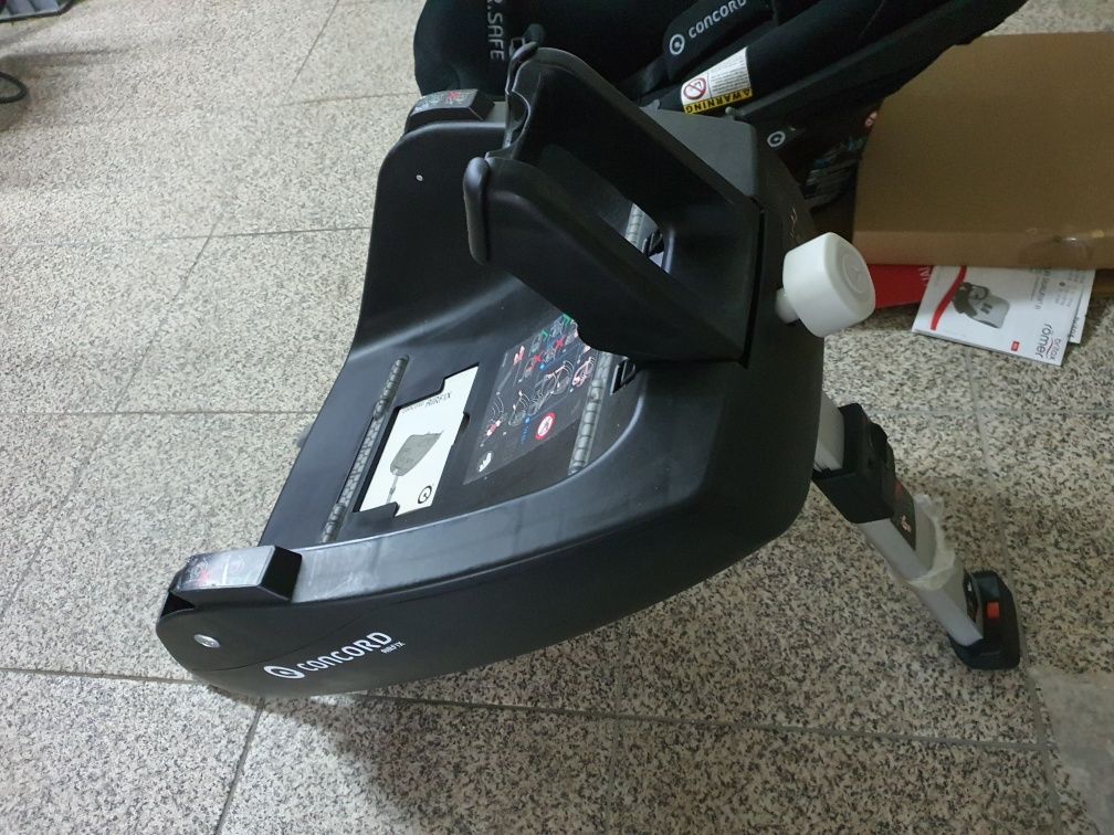 Carrinho Bebé Concord Trio com suporte isofix incluído completo