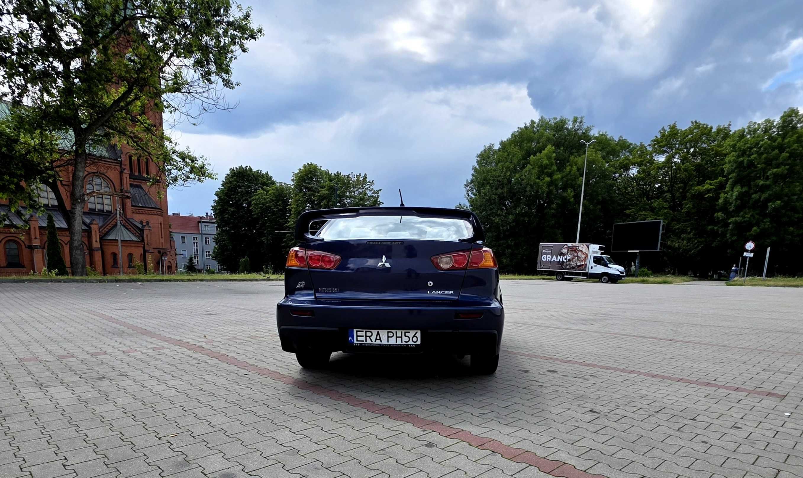Mitsubishi Lancer jak EVOLUTION X Ralliart  Lancer MR  EVO look