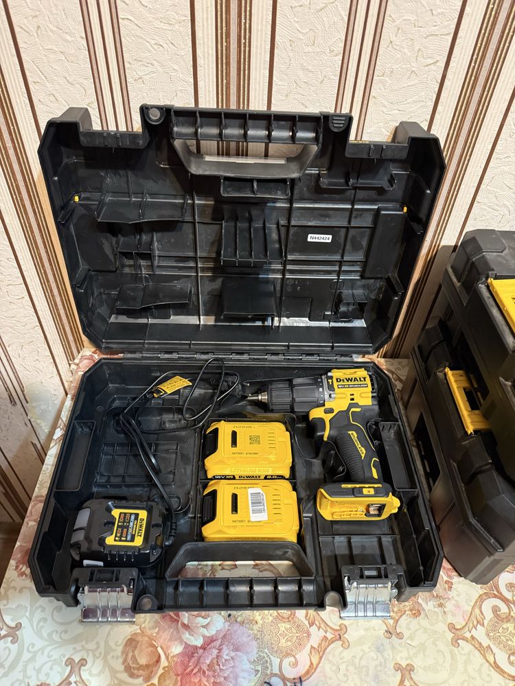 Dewalt дрель шруповерт ударний