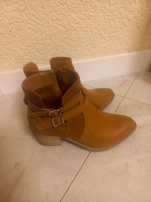 Brązowe botki deezee rozmiar 38