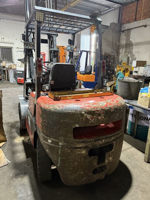 Empilhador manitou de 3000 kgrs diesel triilex