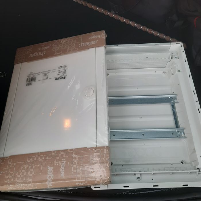 Щиток Hager Volta 24