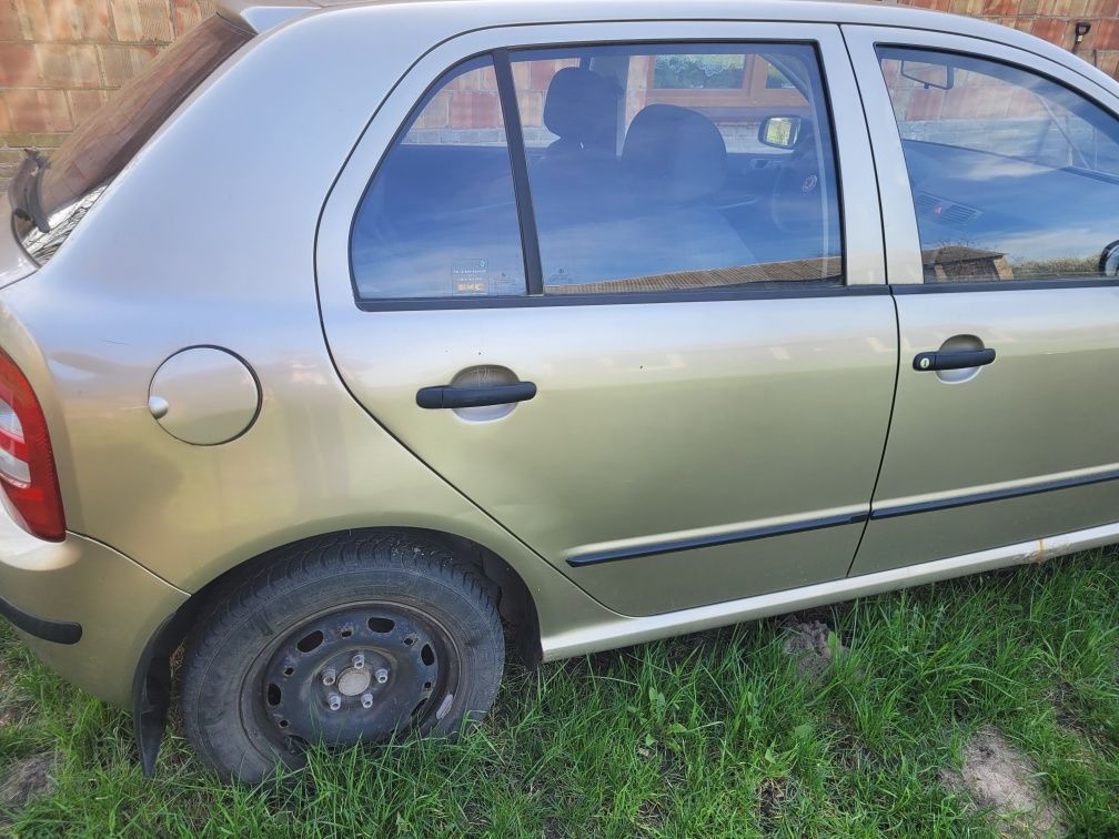 Skoda fabia rok 2004