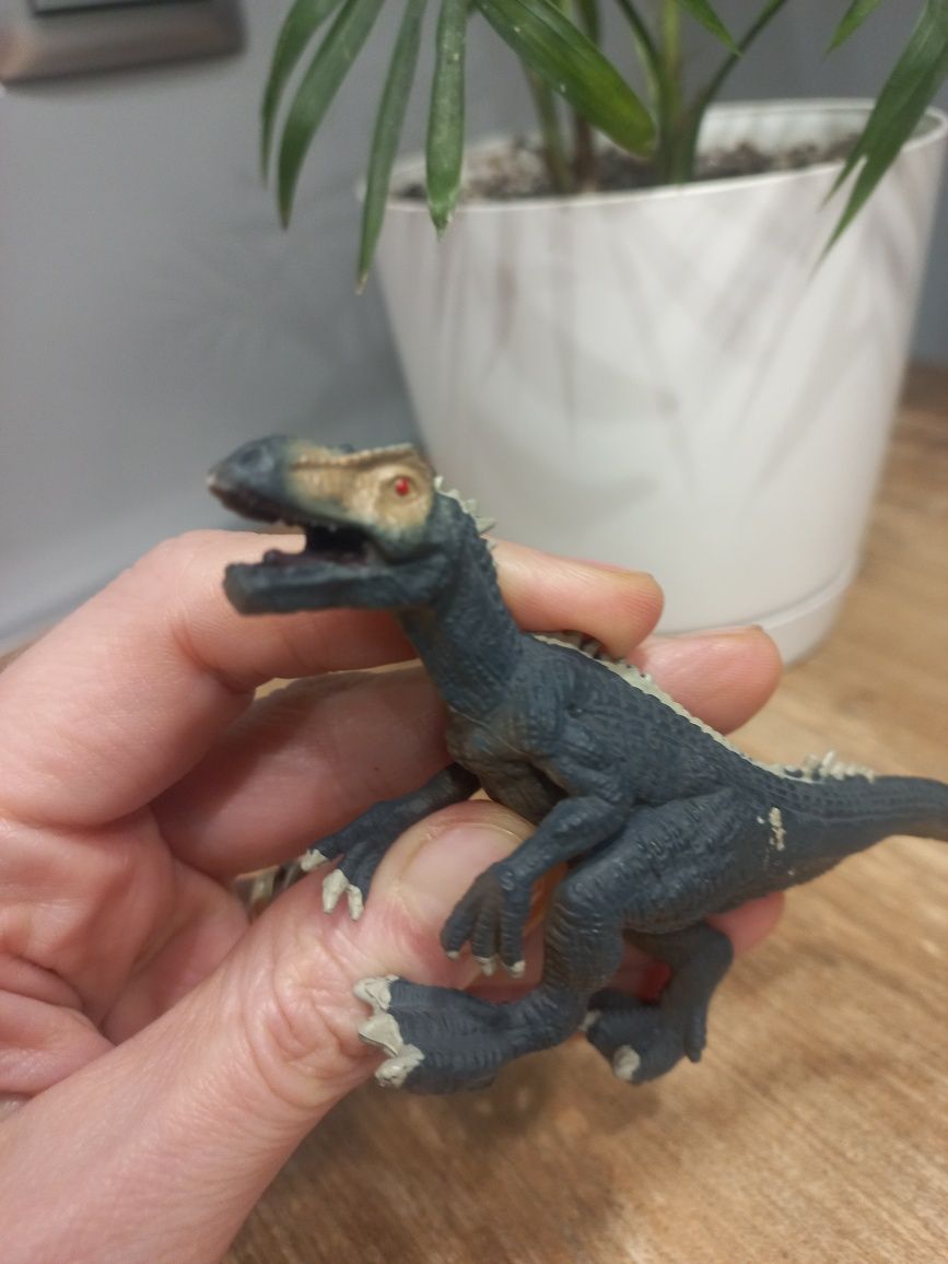 Figurka dinozaur 12x 5 cm