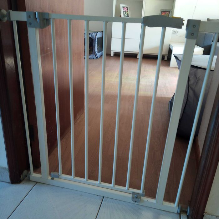 Grelha de proteção para portas  76x85cm