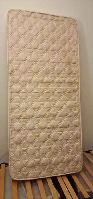 Cama dobrável + Colchão