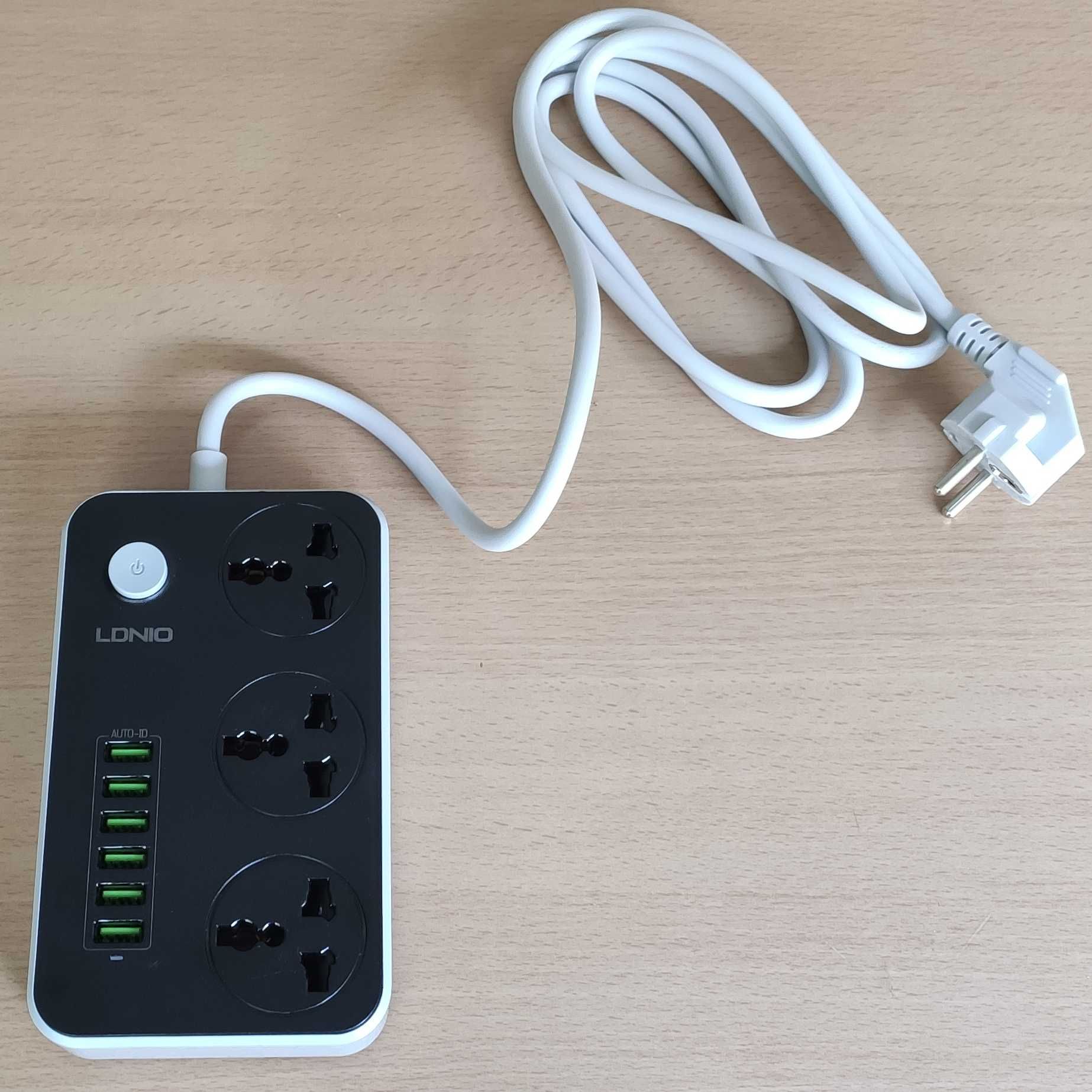 Carregador Tomada Universal 3 Entradas e 6 USB