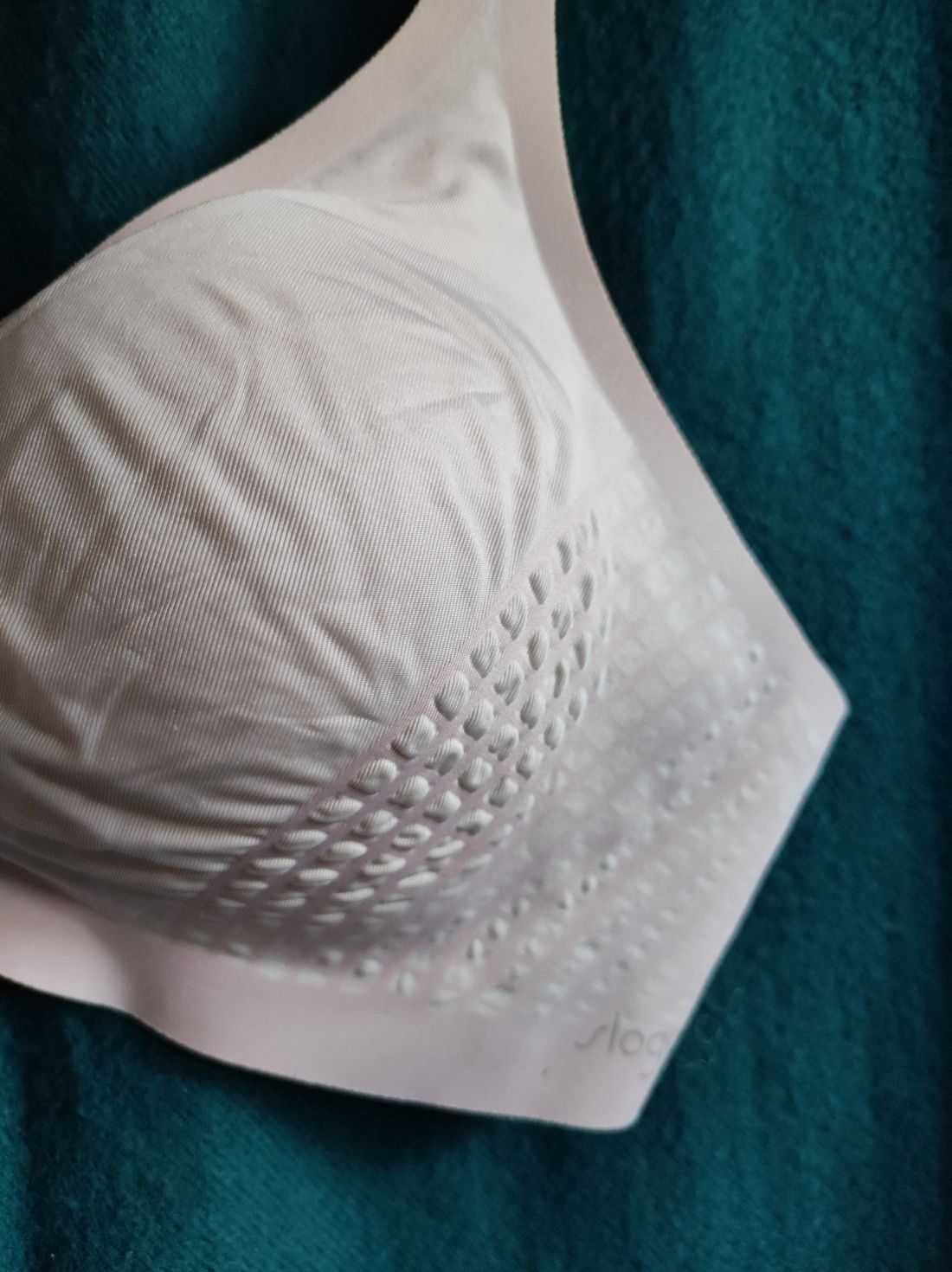 cielisty nude stanik biustonosz bezszwowy sloggi miękki sportowy top