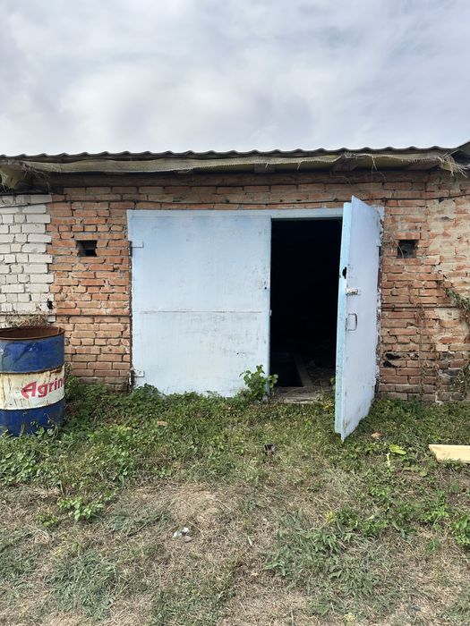 Гараж кооп . «Надія»