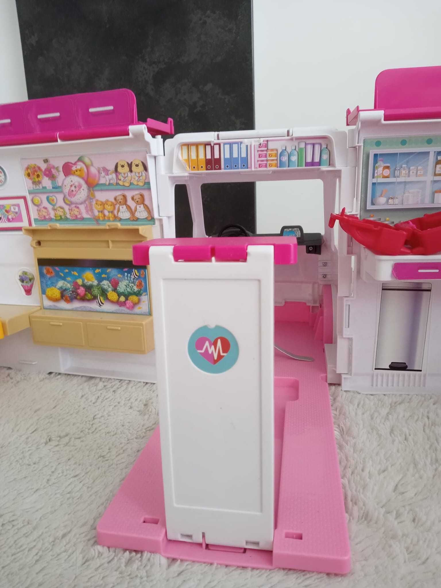 Karetka Barbie - mobilna klinika + Foodtruck!