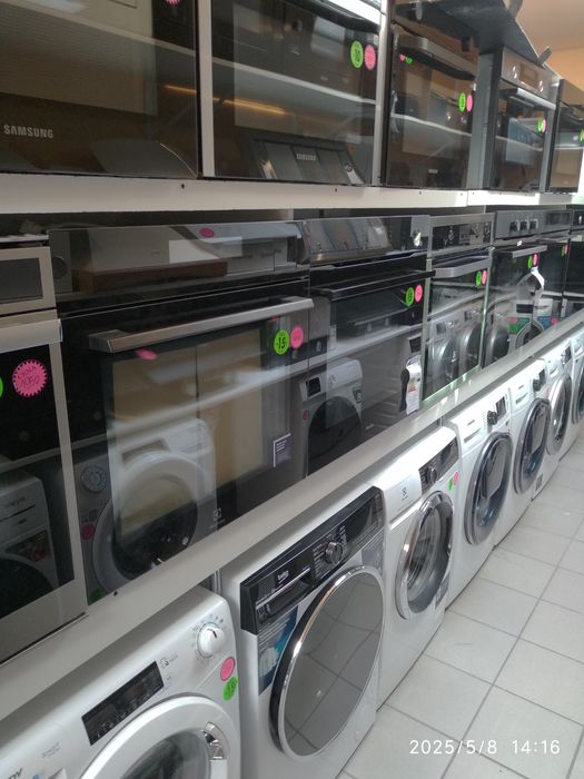 OUTLET Janki ul Wspólna 6 Piekarnik Electrolux EOA9S31WZ