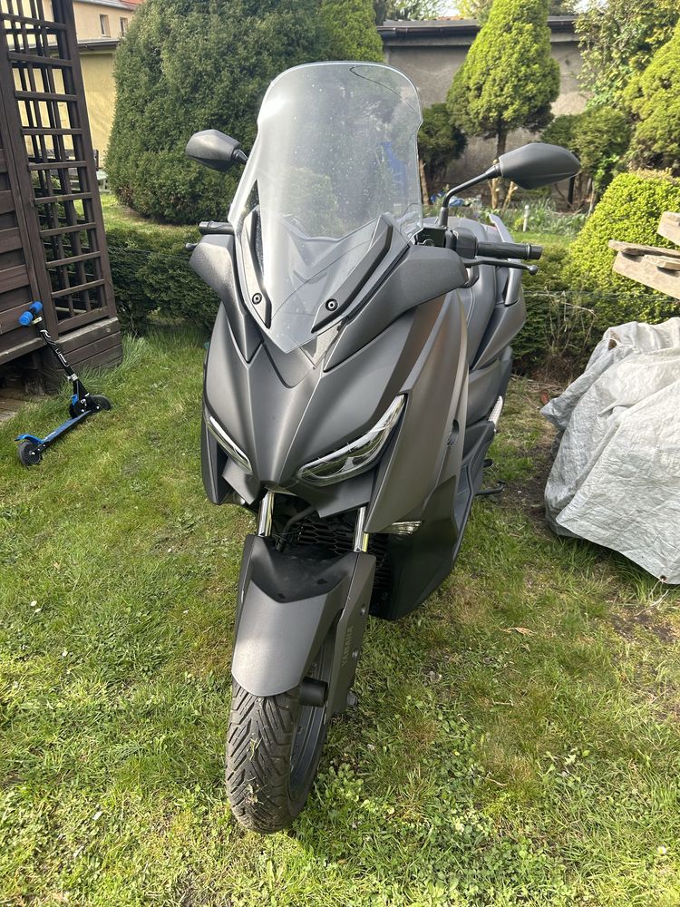 Yamaha x-max 2021