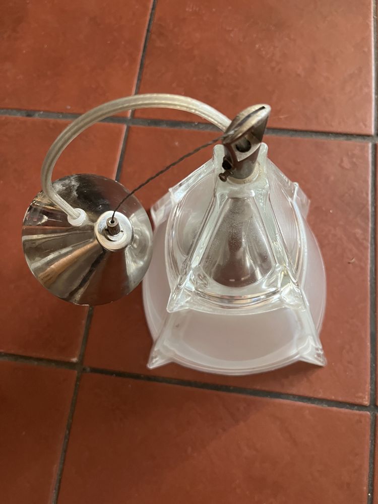 Lampa kuchenna wisząca na łancuchu sufitowa przezroczysta biała