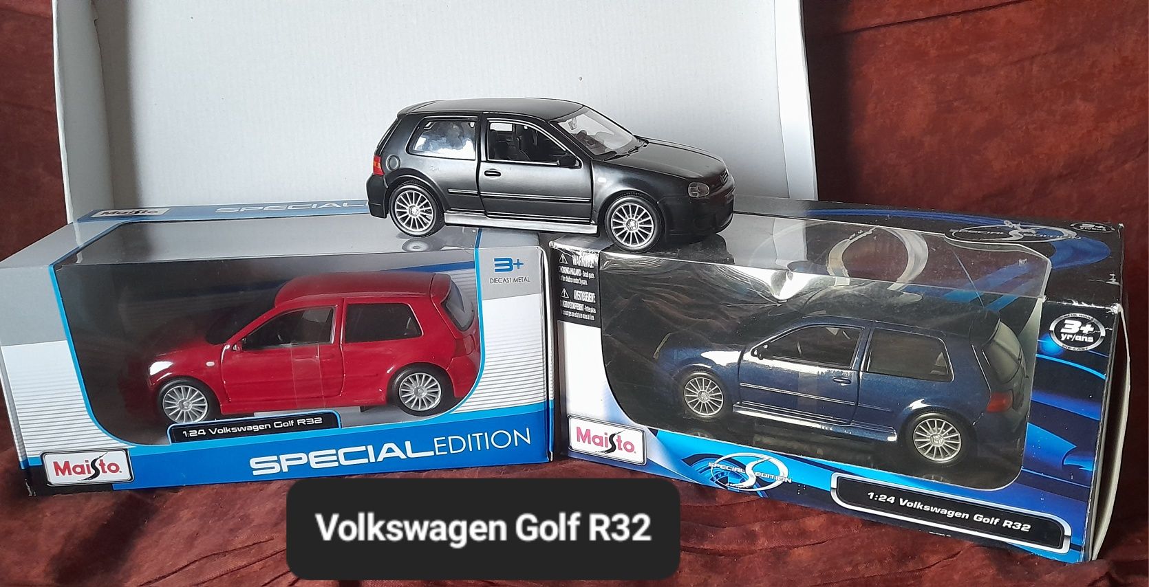 Volkswagen Golf R32 escala 1/24