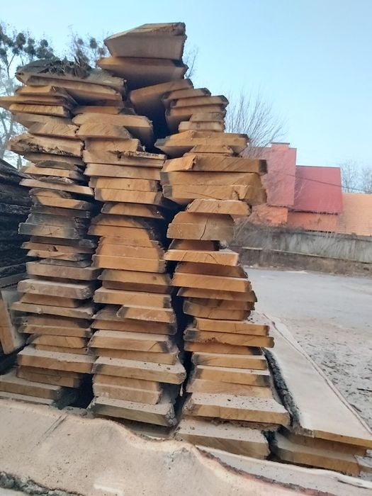 Продам Дубовую ДОСКУ Необрезную 55мм- 35мм