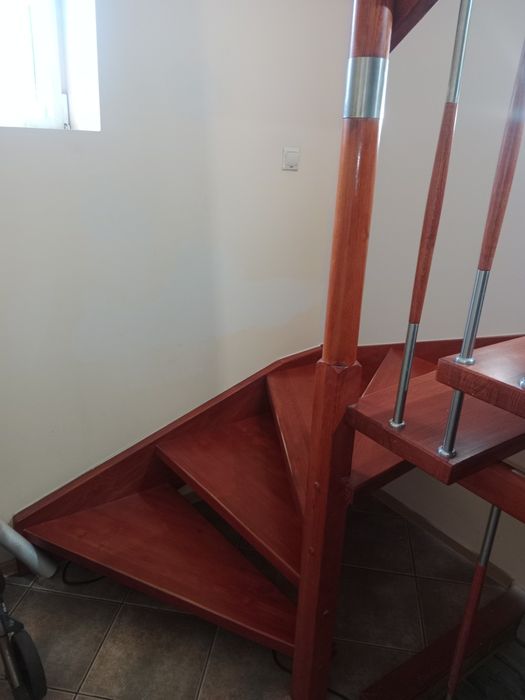 Sprzedam schody zabiegowe