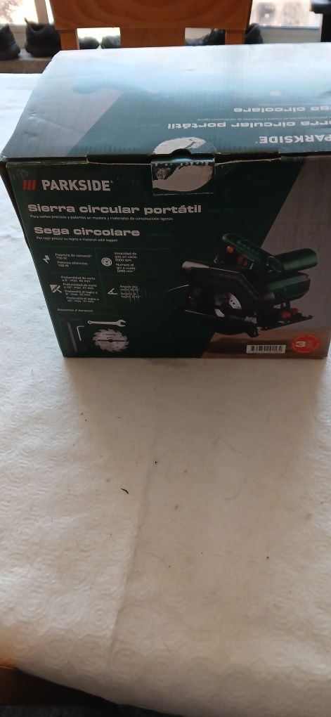 Vendo Serra circular 220v 750w