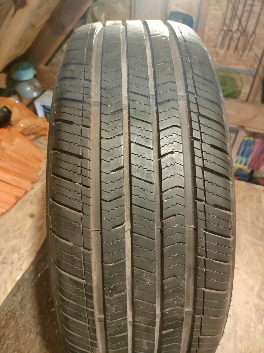 Arizonian Silver Edition 225/60R17 całoroczna