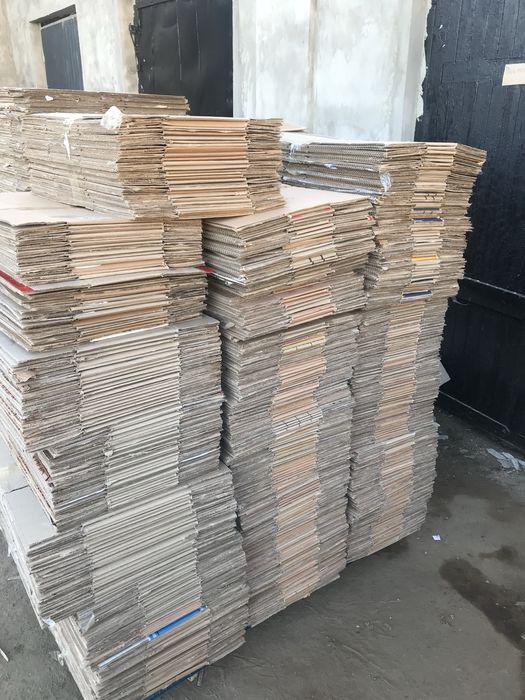 Вживана картонна коробка + пакування стрейч плівкою