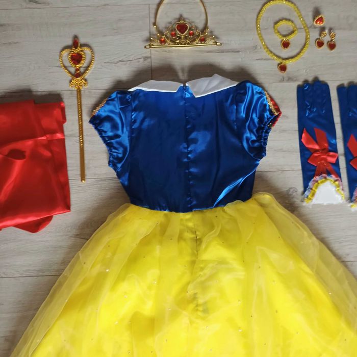 Zestaw XXL! Nowy strój Królewna Śnieżka + akcesoria! r. 116 przebranie