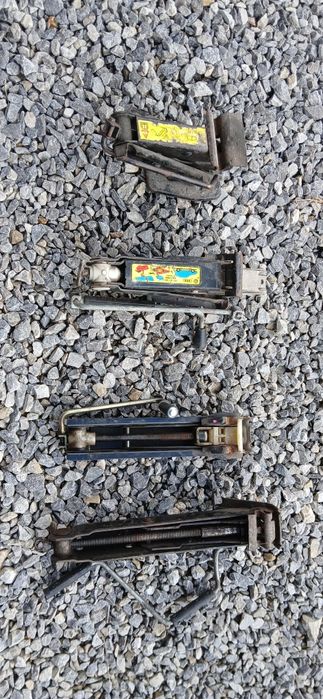 Lewarek , podnosnik samochodowy