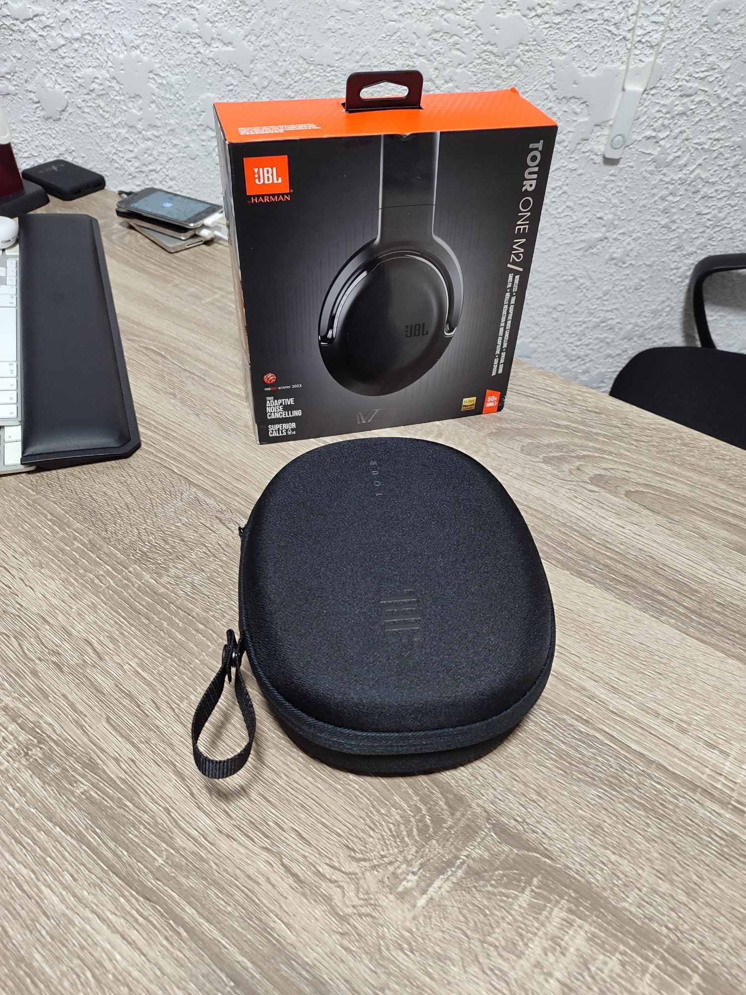 Навушники JBL Tour One M2 Black