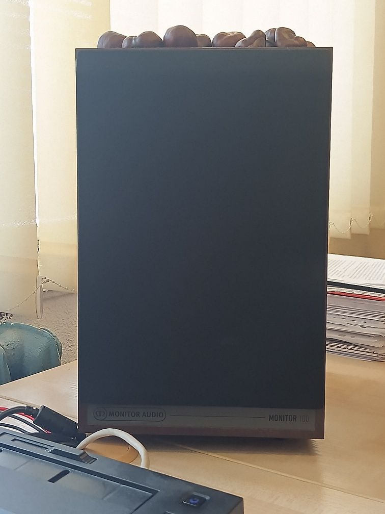 Kolumny Monitor Audio 100 podstawkowe super stan +uchwyty +podstawki