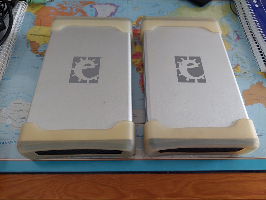 2 Discos externos Elements 500GB