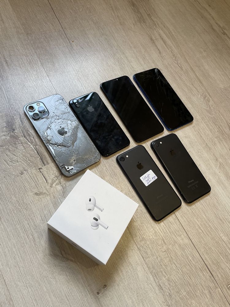 Лот телефонов Apple Iphone 12 pro max,X,7,Airpods