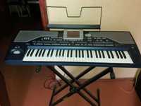 Продам синтезатор KORG PA800.