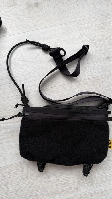 кросбоді-сумка GUD SENSO із двома окремими відділеннями