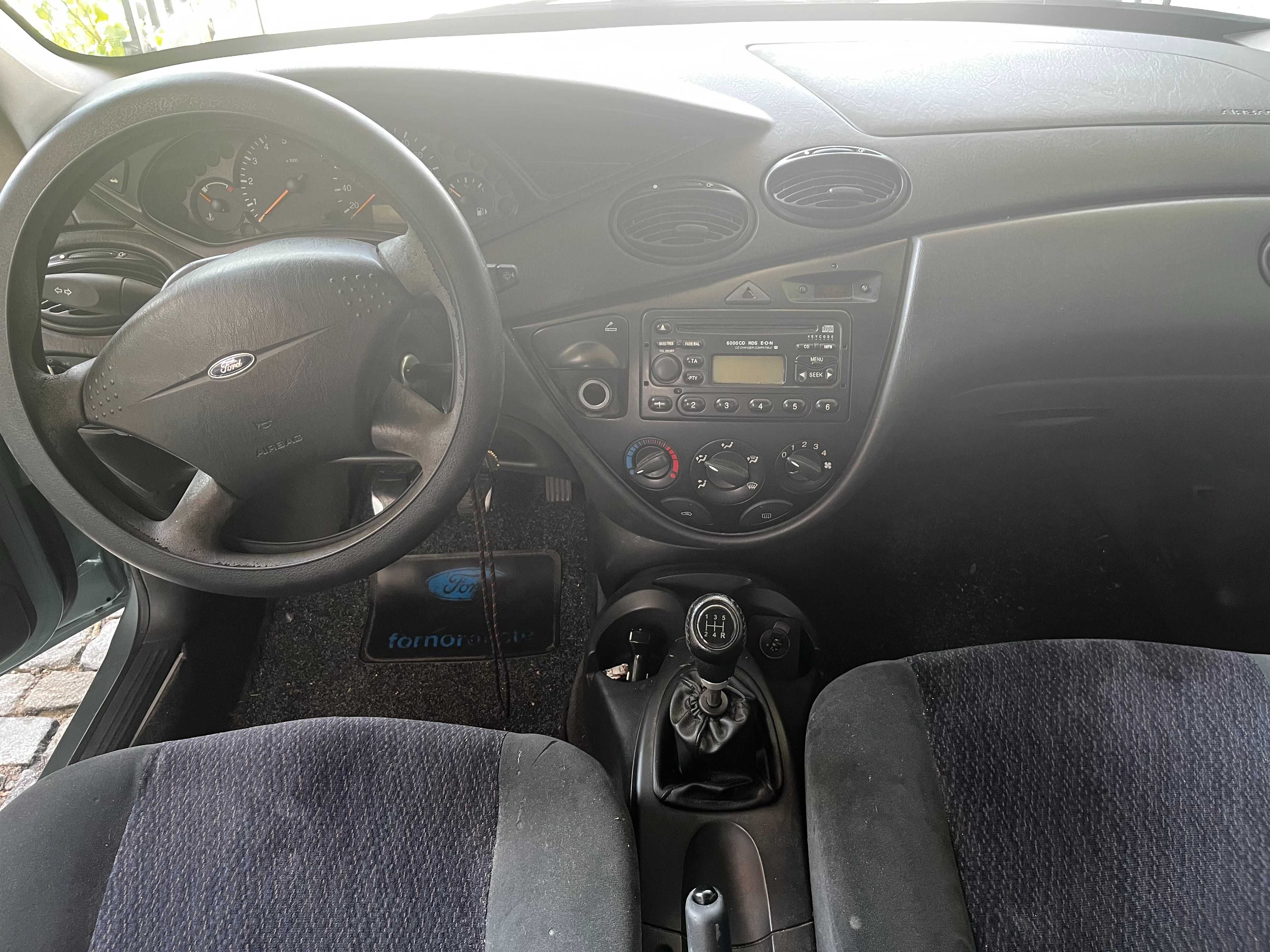 Ford Focus 1.4 16V - Gasolina - 1998 - 1.400€