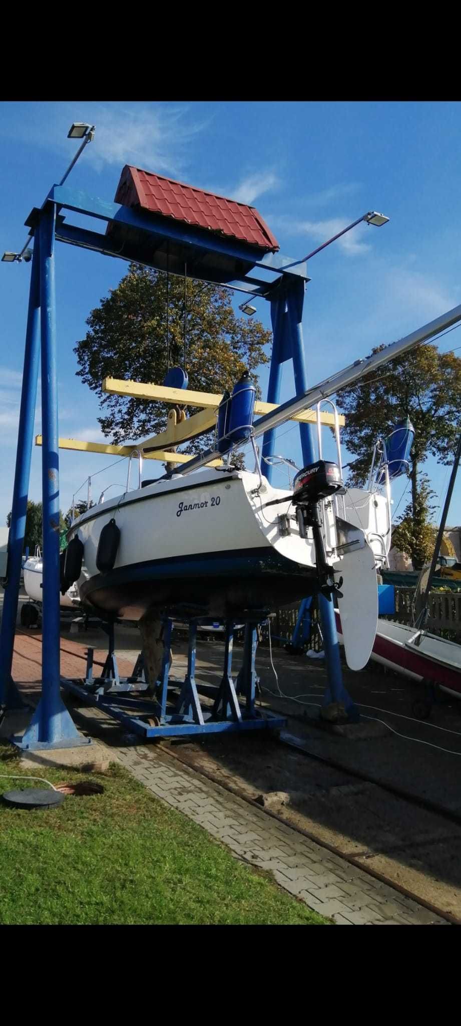 Jacht Żaglowy JANMOR 20 silnik Merkury 5 hp Wózek slipowy Stan BDB