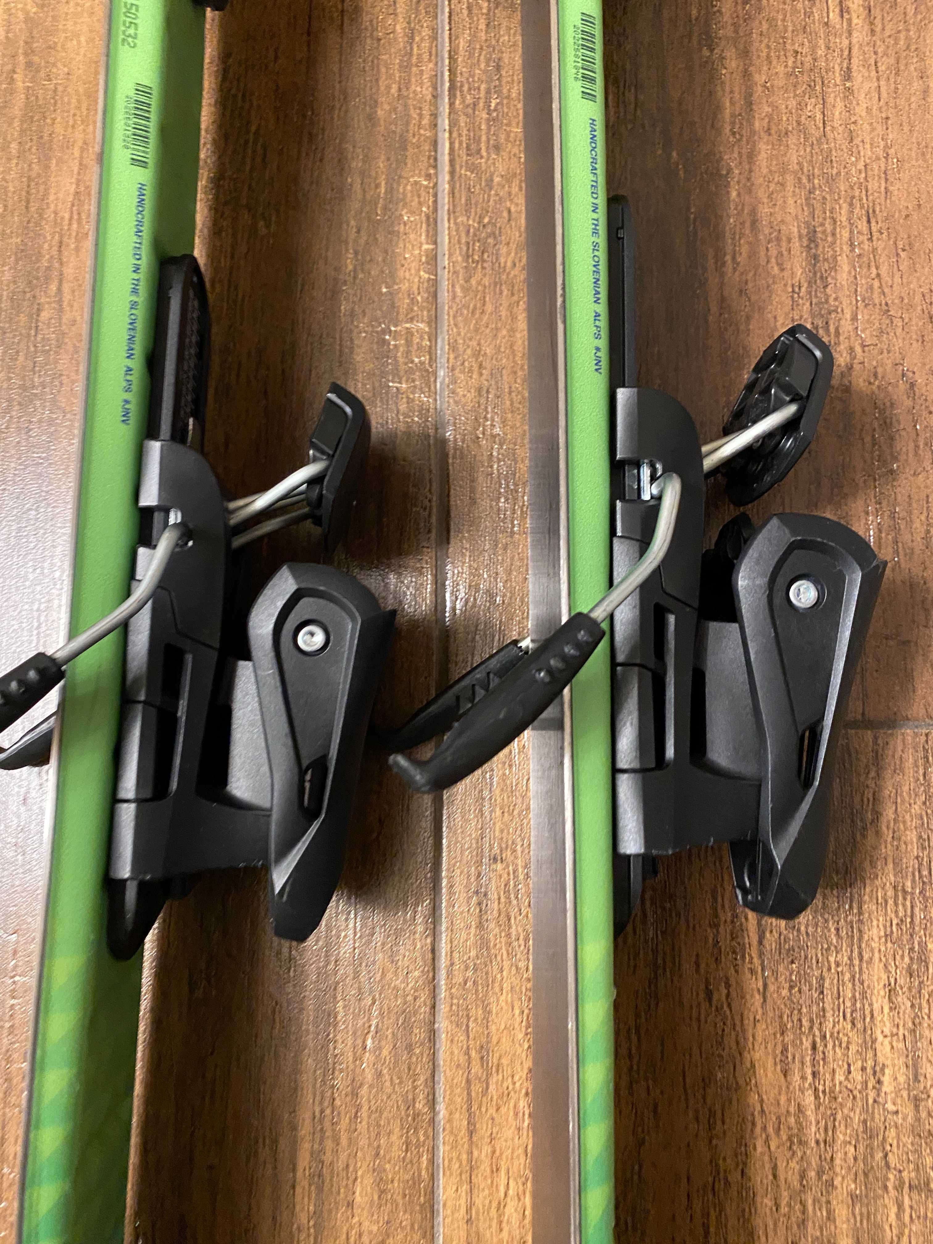 Jak nowe Narty ELAN JETT 140 CM 2022