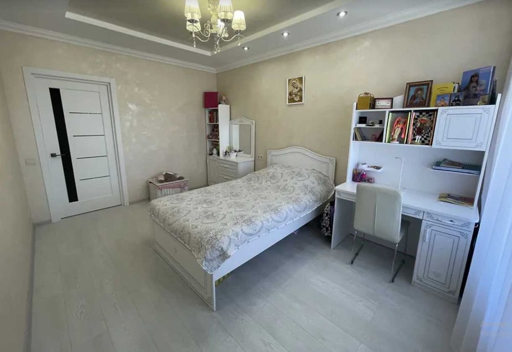 Продається  простора 3-кімнатна квартира в ЖК Чайка