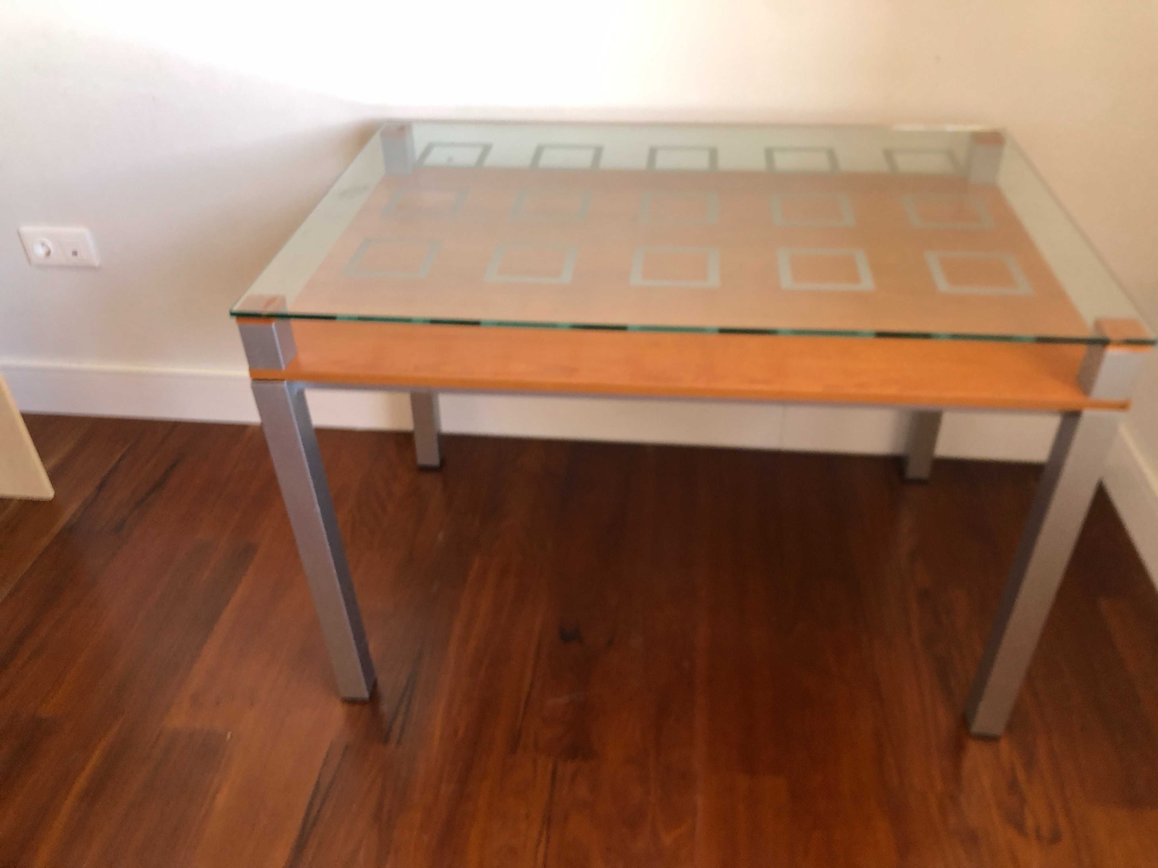 Mesa de cozinha / Mesa de Jantar